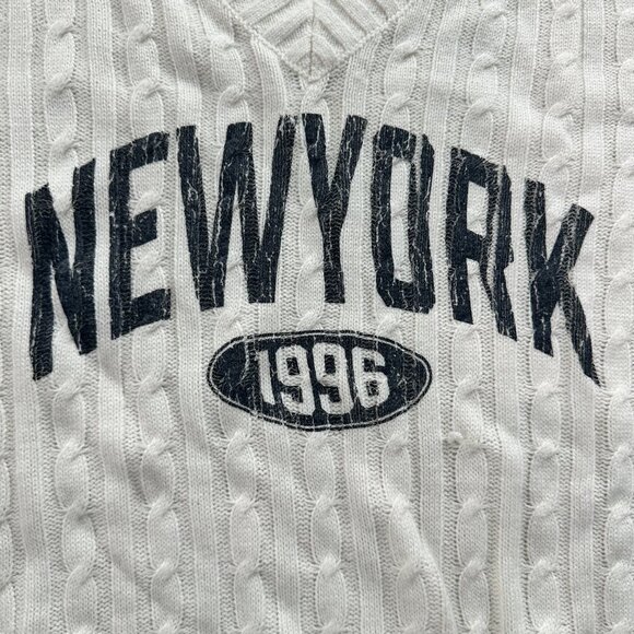 H&M Divided New York 1996 Cable Knit V Neck Sweater Size Medium - Picture 3 of 7
